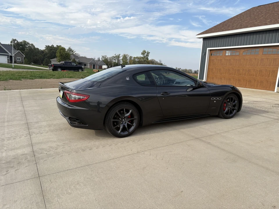 2014 Maserati GranTurismo 1st Gen - Image 19 of 31