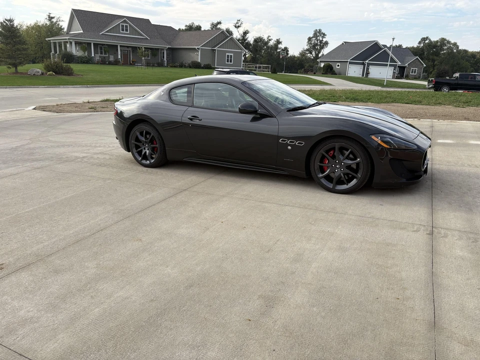2014 Maserati GranTurismo 1st Gen - Image 22 of 31