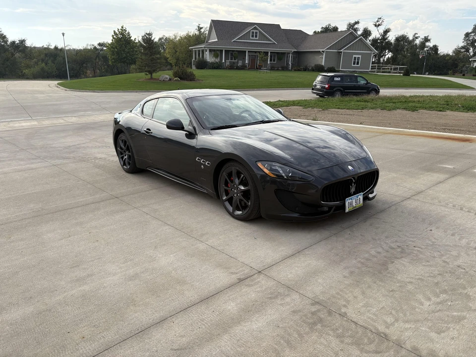 2014 Maserati GranTurismo 1st Gen - Image 23 of 31