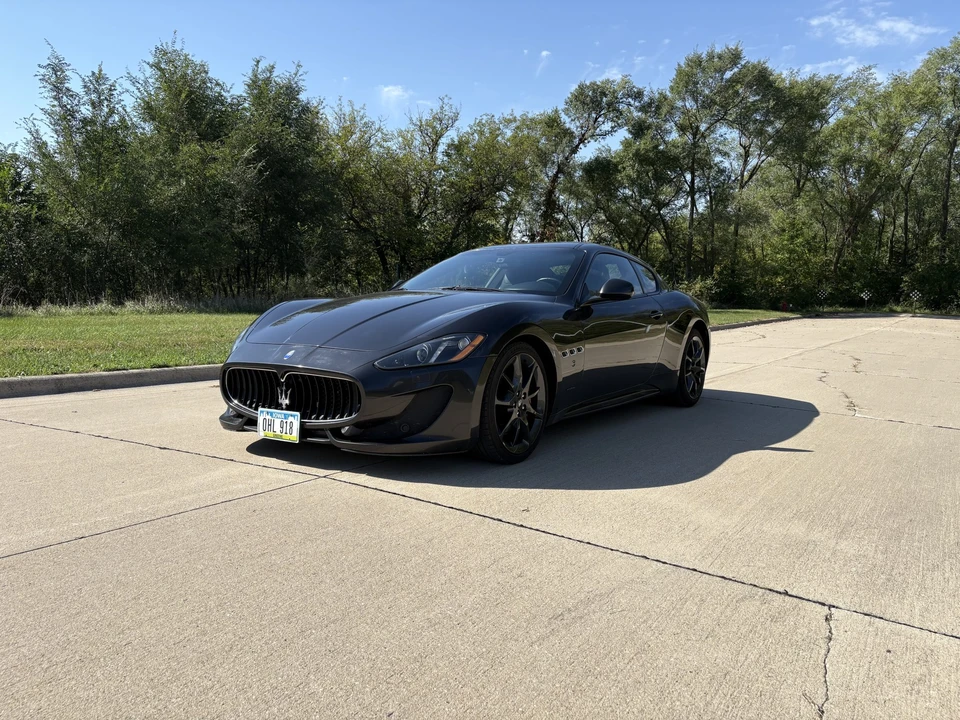 2014 Maserati GranTurismo 1st Gen - Image 28 of 31
