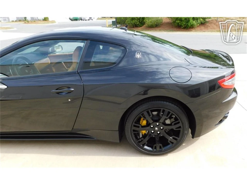 2014 Maserati GranTurismo 1st Gen - Image 16 of 31