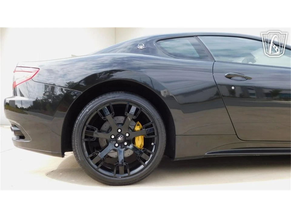 2014 Maserati GranTurismo 1st Gen - Image 26 of 31