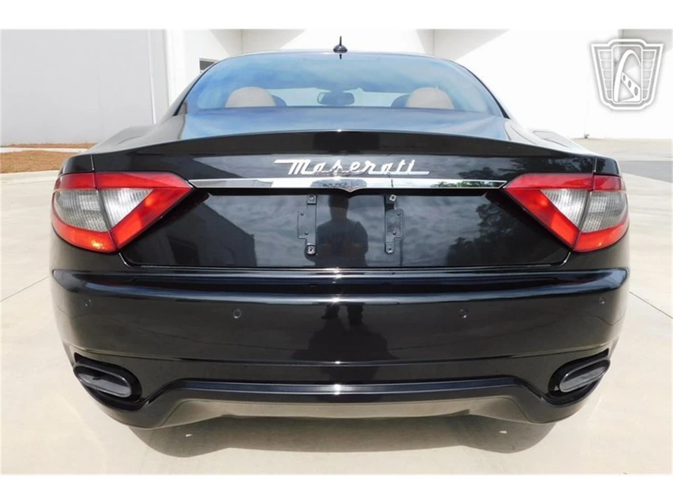 2014 Maserati GranTurismo 1st Gen - Image 21 of 31