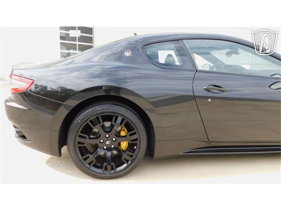 2014 Maserati GranTurismo 1st Gen - Image 27 of 31