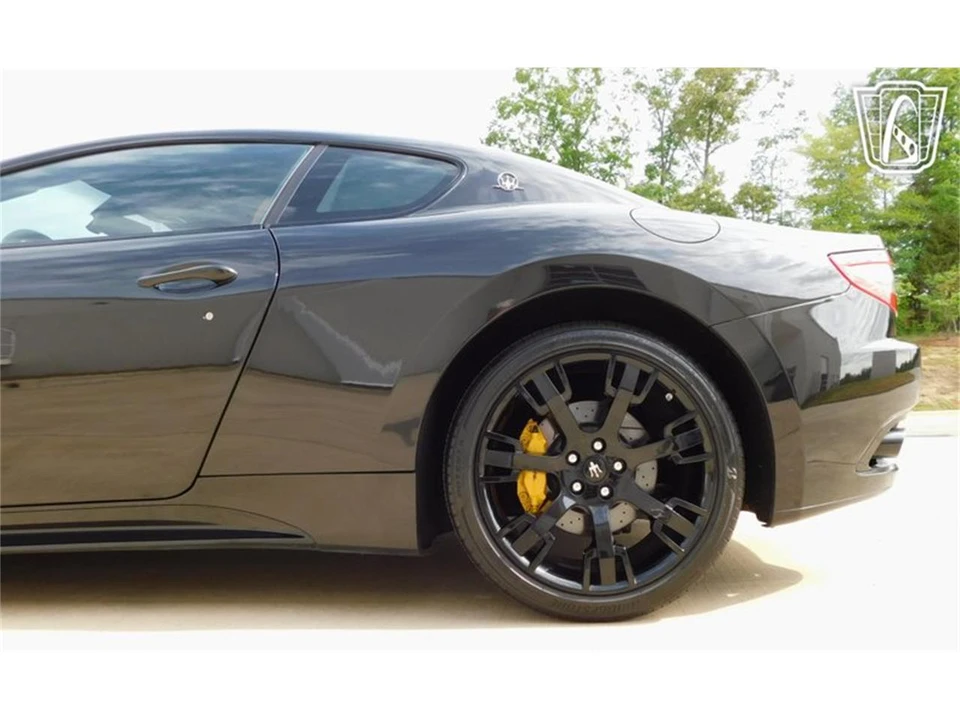 2014 Maserati GranTurismo 1st Gen - Image 14 of 31