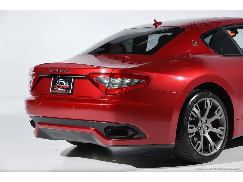 2014 Maserati GranTurismo 1st Gen - Image 14 of 31