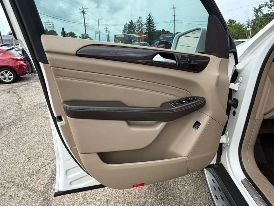 2014 Maserati - Image 16 of 16
