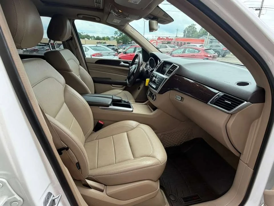 2014 Maserati - Image 12 of 16