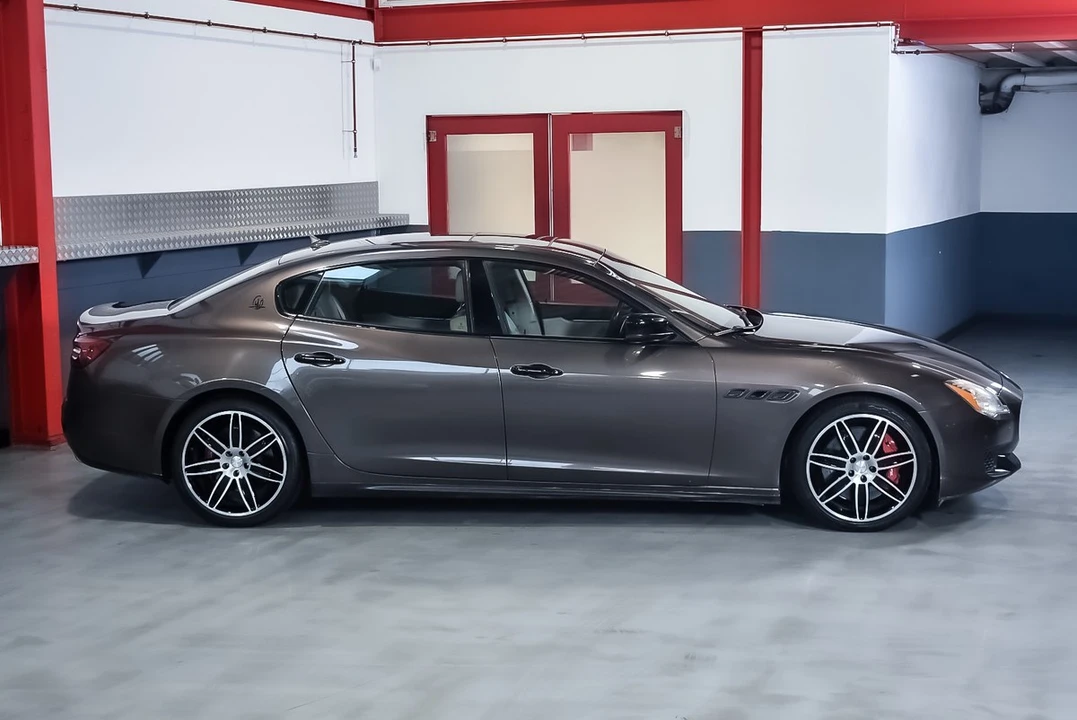2014 Maserati Quattroporte 6th Gen - Image 9 of 30