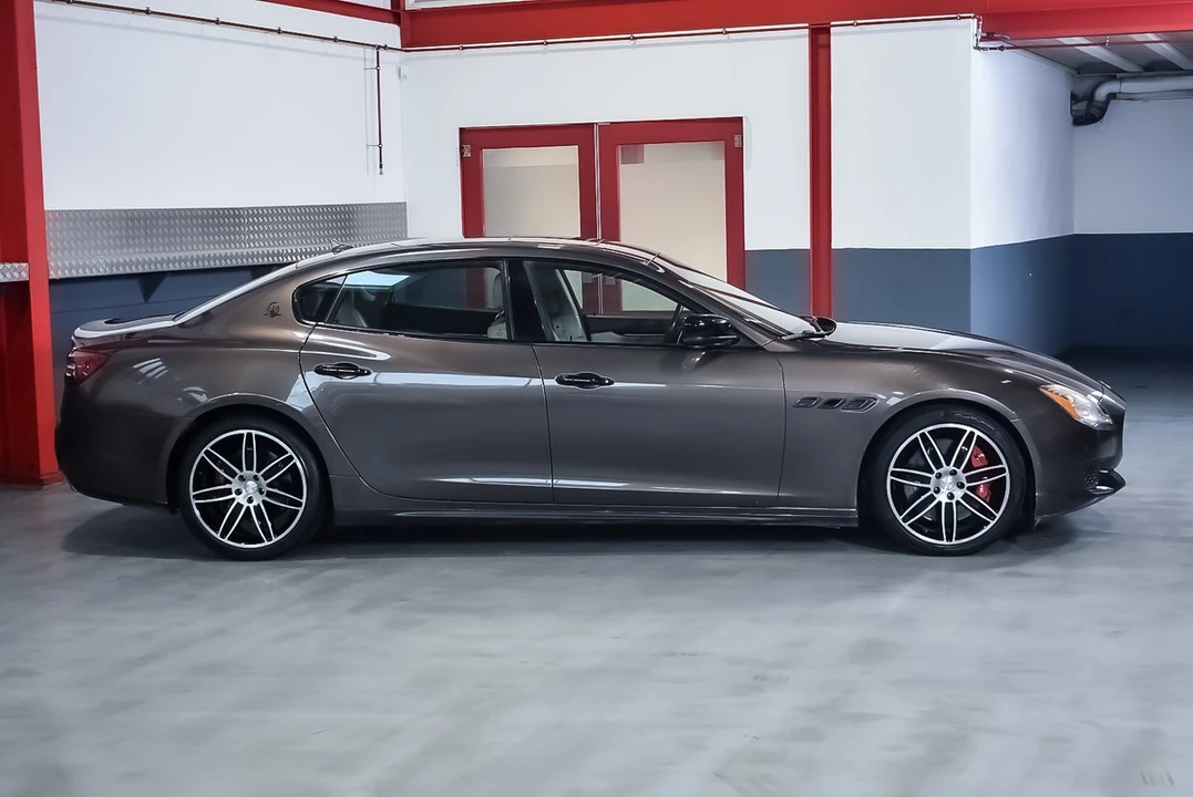 2014 Maserati Quattroporte 6th Gen - Image 10 of 30