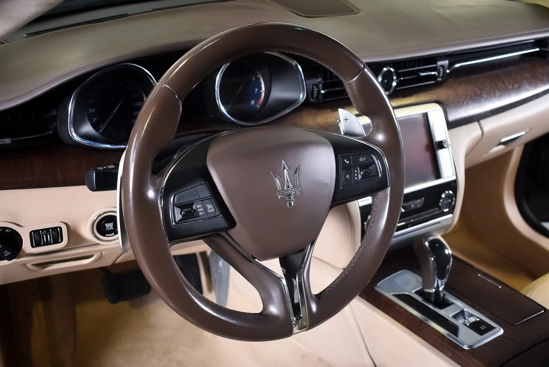 2014 Maserati Quattroporte 6th Gen - Image 29 of 30