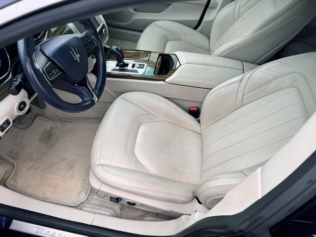 2014 Maserati Quattroporte 6th Gen - Image 30 of 31