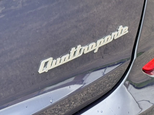 2014 Maserati Quattroporte 6th Gen - Image 16 of 31