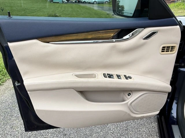 2014 Maserati Quattroporte 6th Gen - Image 21 of 31