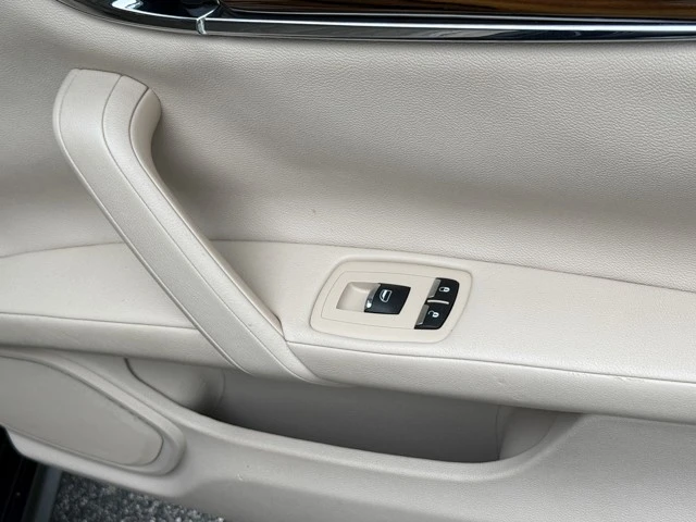 2014 Maserati Quattroporte 6th Gen - Image 26 of 31