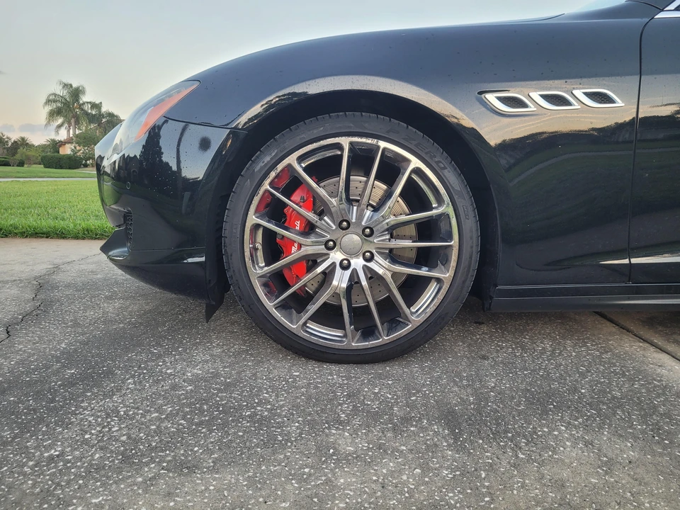 2014 Maserati Quattroporte 6th Gen - Image 24 of 31
