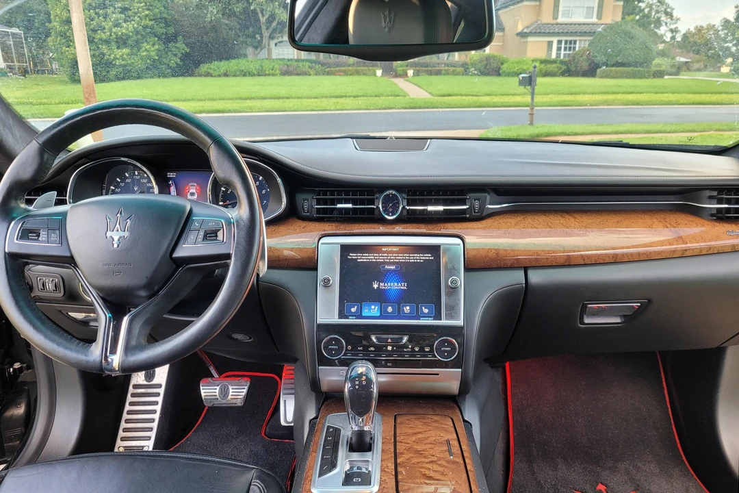 2014 Maserati Quattroporte 6th Gen - Image 29 of 31