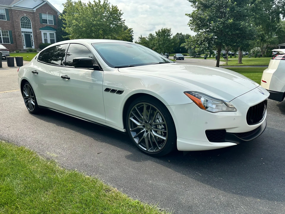 2014 Maserati Quattroporte 6th Gen - Image 26 of 31