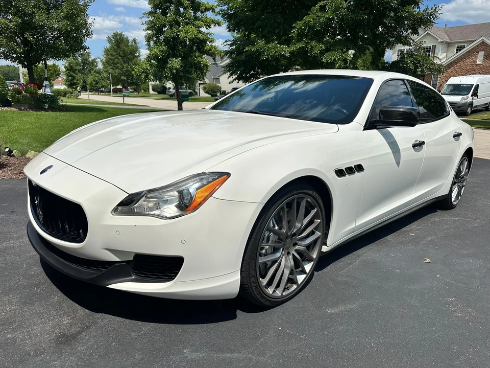 2014 Maserati Quattroporte 6th Gen - Image 10 of 31