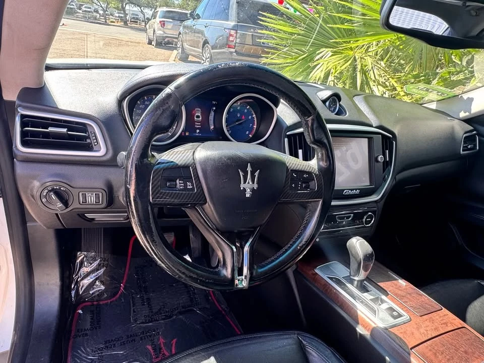 2014 Maserati Ghibli 3rd Gen - Image 7 of 10