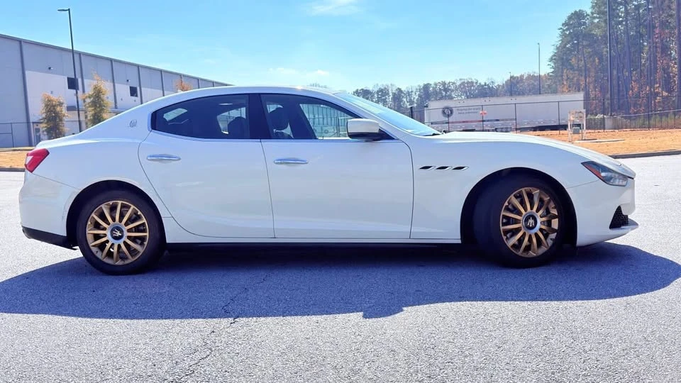 2014 Maserati Ghibli 3rd Gen - Image 14 of 18