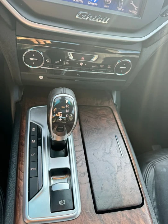 2014 Maserati Ghibli 3rd Gen - Image 14 of 19