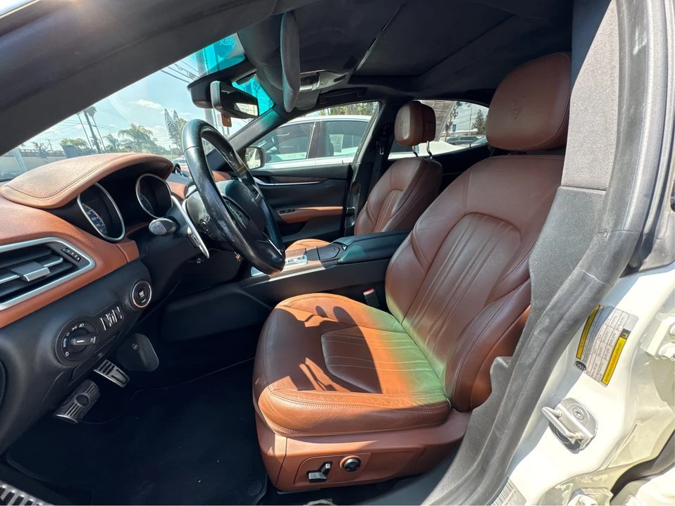 2014 Maserati Ghibli 3rd Gen - Image 9 of 18