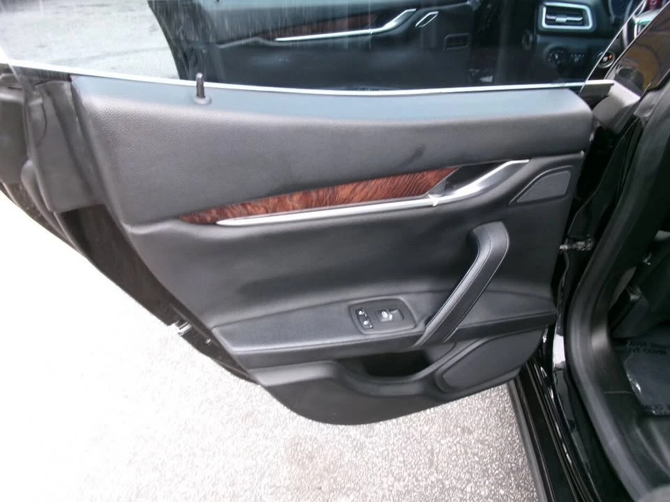 2014 Maserati Ghibli 3rd Gen - Image 16 of 20