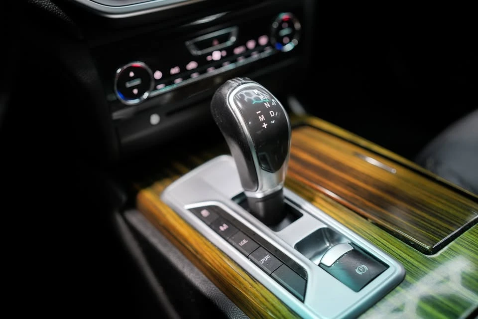 2014 Maserati Ghibli 3rd Gen - Image 14 of 19