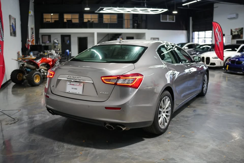 2014 Maserati Ghibli 3rd Gen - Image 9 of 19