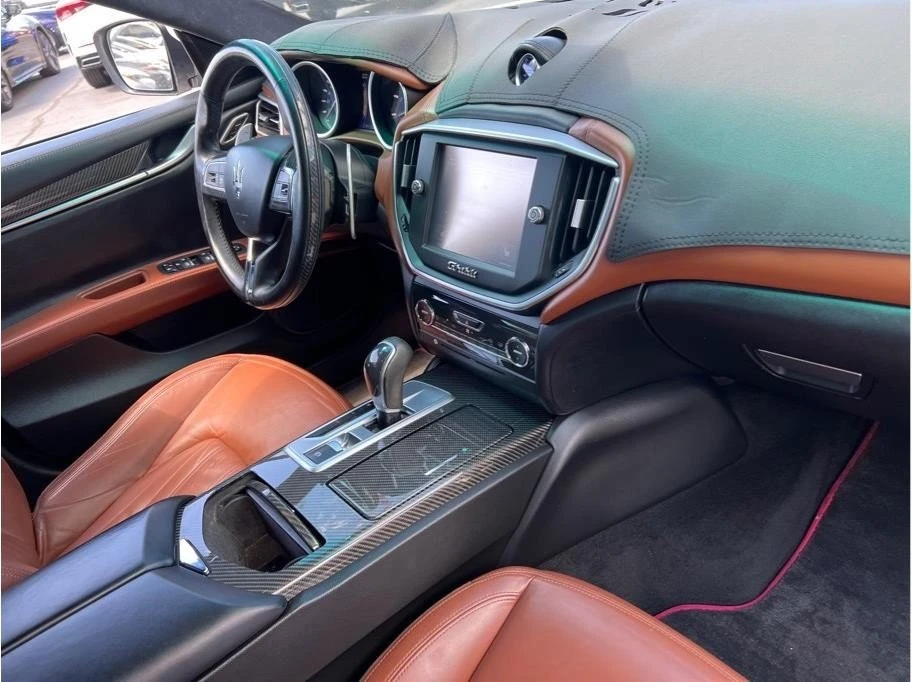 2014 Maserati Ghibli 3rd Gen - Image 19 of 20