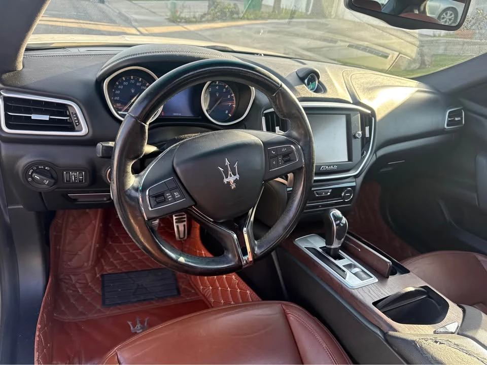 2014 Maserati Ghibli 3rd Gen - Image 18 of 19