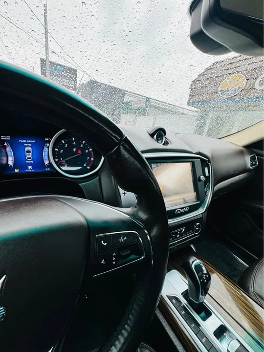 2014 Maserati Ghibli 3rd Gen - Image 16 of 17