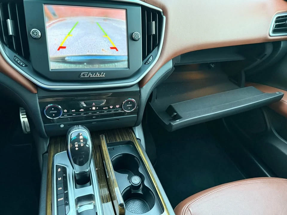 2014 Maserati Ghibli 3rd Gen - Image 18 of 20