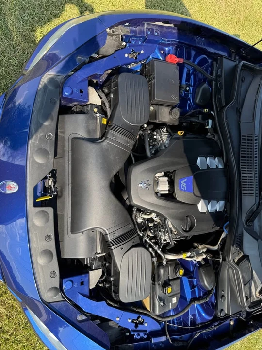 2014 Maserati Ghibli 3rd Gen - Image 15 of 16