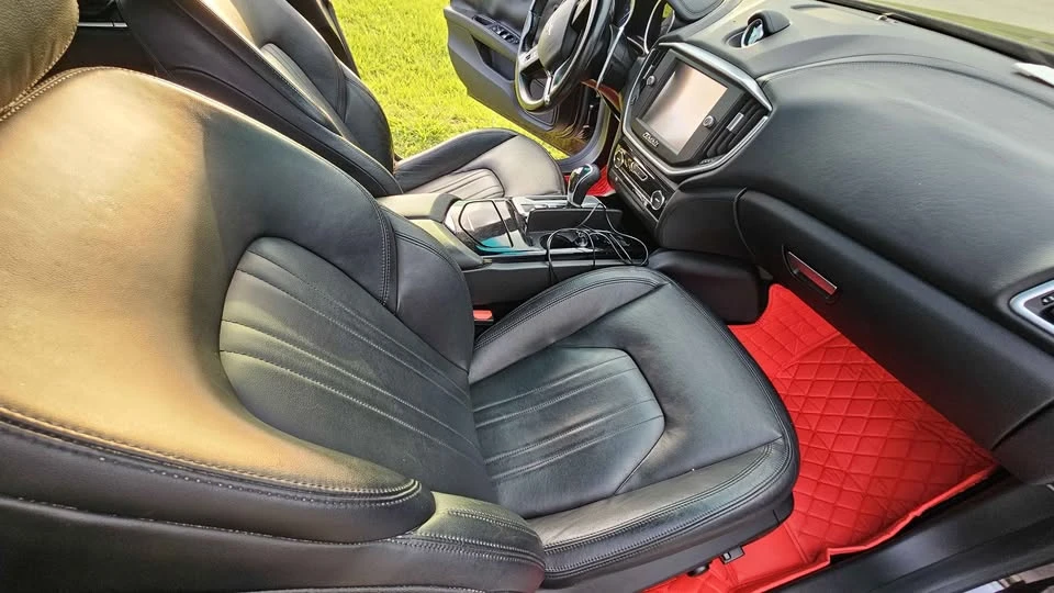 2014 Maserati Ghibli 3rd Gen - Image 11 of 15