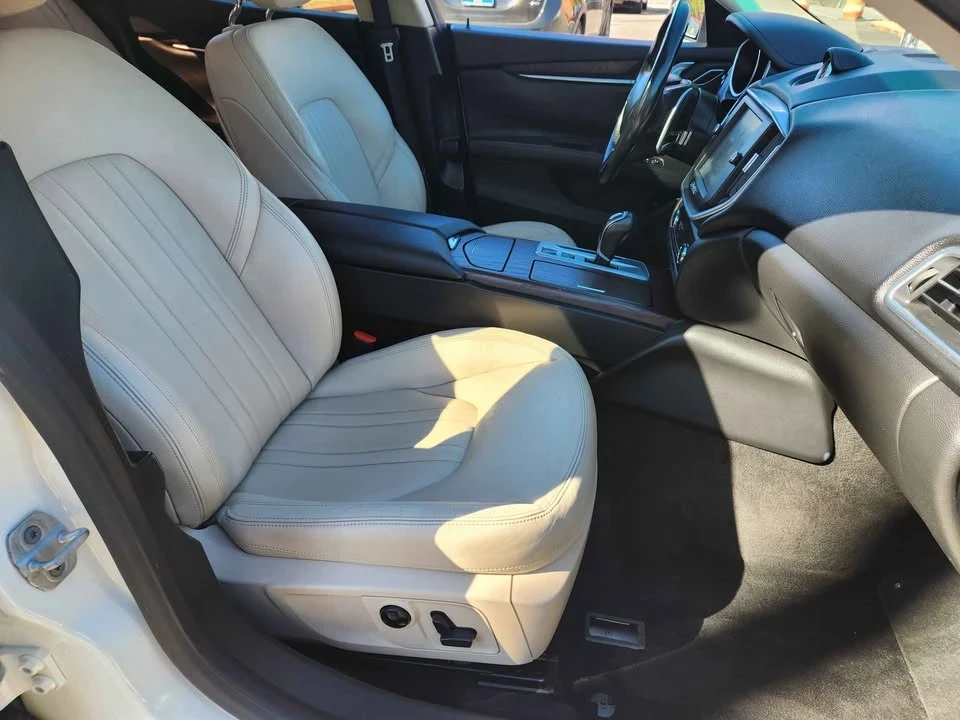 2014 Maserati Ghibli 3rd Gen - Image 15 of 20