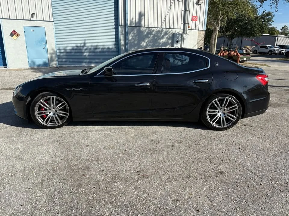 2014 Maserati Ghibli 3rd Gen - Image 9 of 16