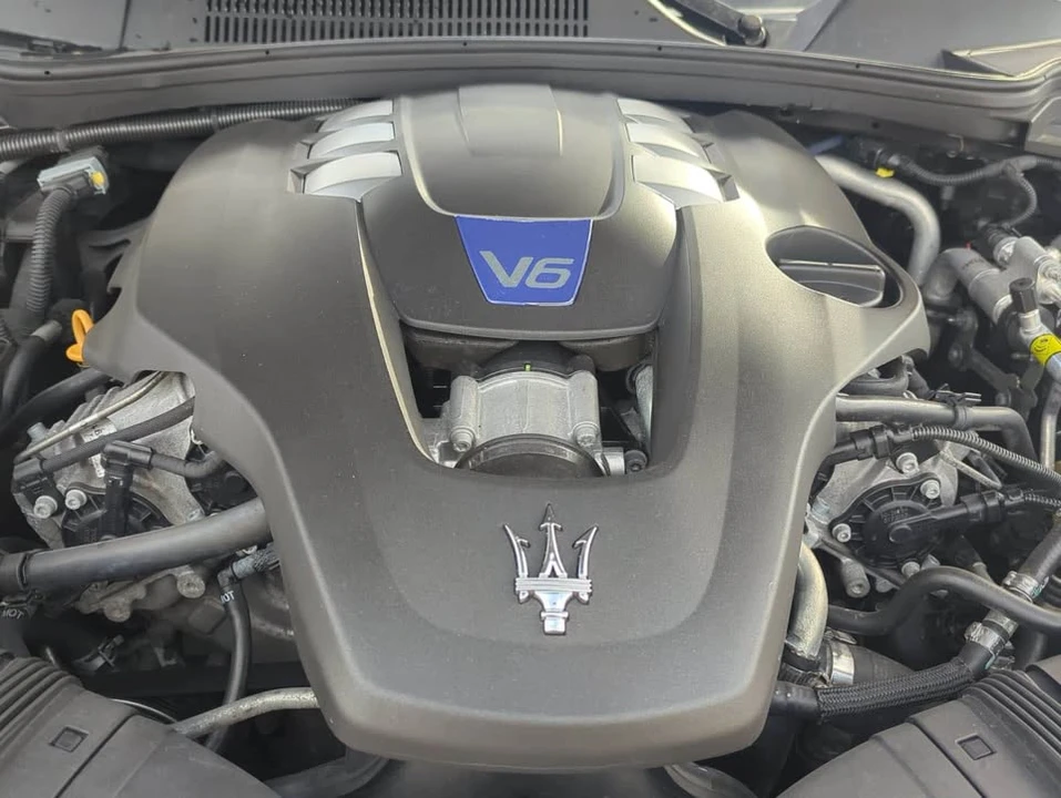 2014 Maserati Ghibli 3rd Gen - Image 13 of 20