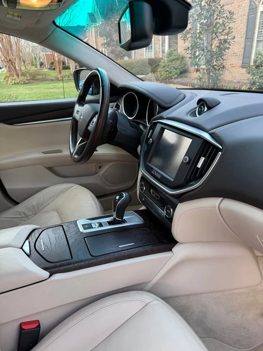 2014 Maserati Ghibli 3rd Gen - Image 17 of 20