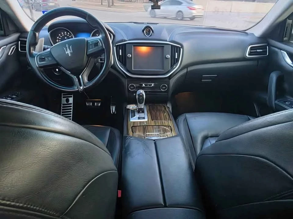 2014 Maserati Ghibli 3rd Gen - Image 5 of 8