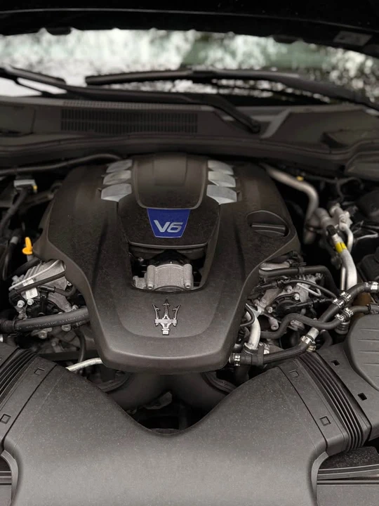 2014 Maserati Ghibli 3rd Gen - Image 15 of 18