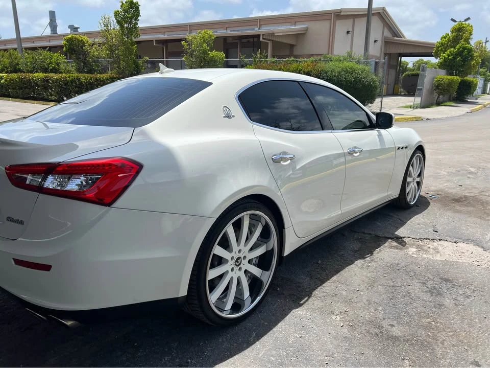 2014 Maserati Ghibli 3rd Gen - Image 13 of 16
