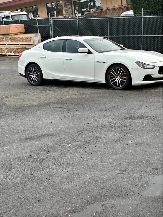 2014 Maserati Ghibli 3rd Gen - Image 2 of 9