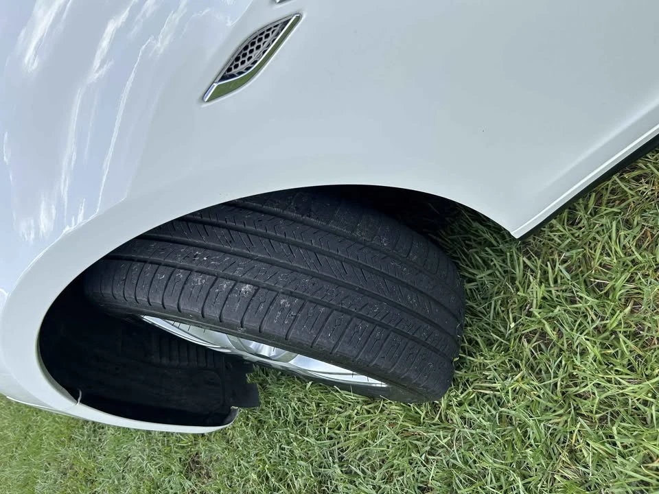 2014 Maserati Ghibli 3rd Gen - Image 15 of 17