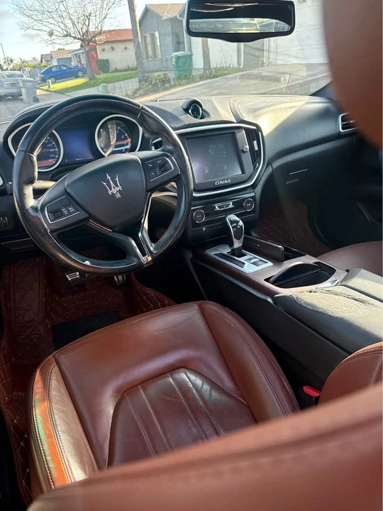 2014 Maserati Ghibli 3rd Gen - Image 11 of 19