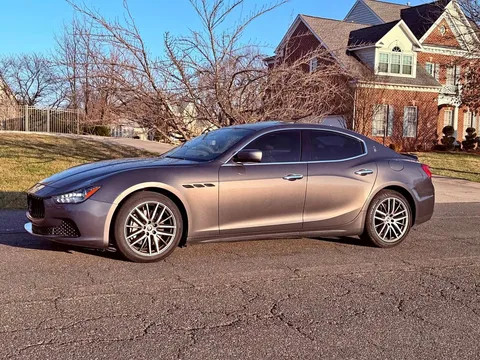 2014 Maserati Ghibli Sedan