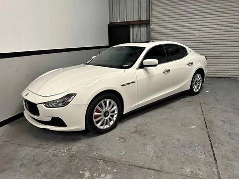 2014 Maserati Ghibli Sedan
