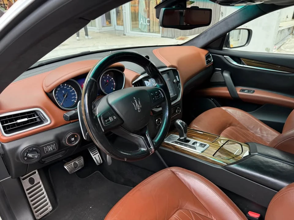 2014 Maserati Ghibli 3rd Gen - Image 16 of 20