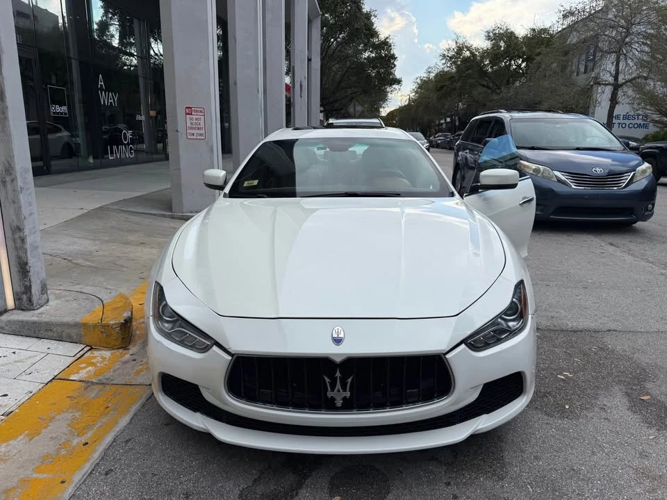 2014 Maserati Ghibli 3rd Gen - Image 19 of 20
